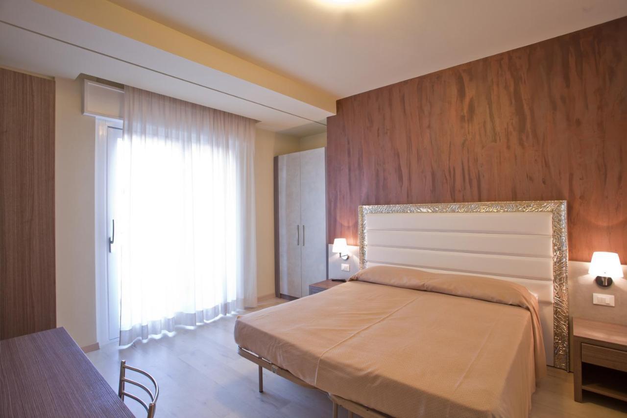 Residence Elisabetta Cesenatico Exterior photo